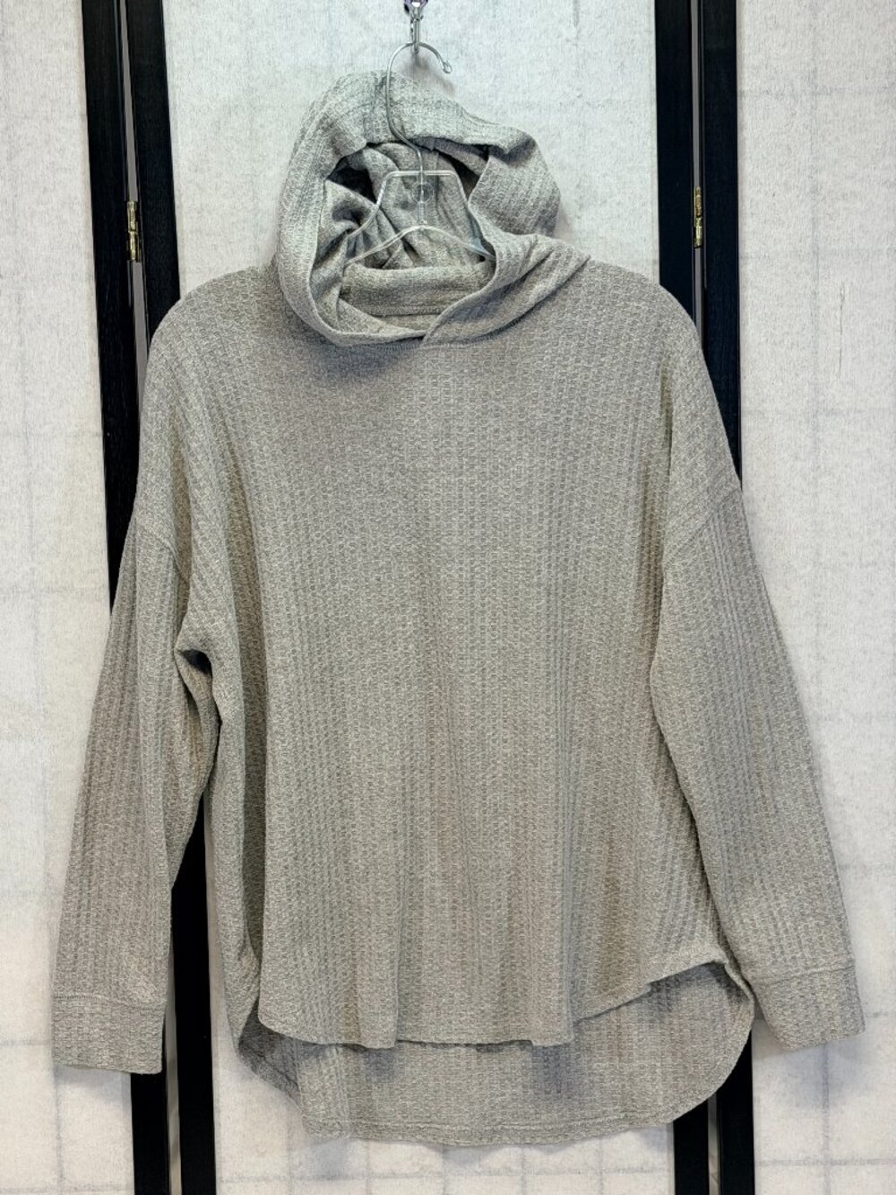 Chaser Waffle Weave Hooded Shirt Grey L Curve Hem Long Cuff Sleeve Thermal Top